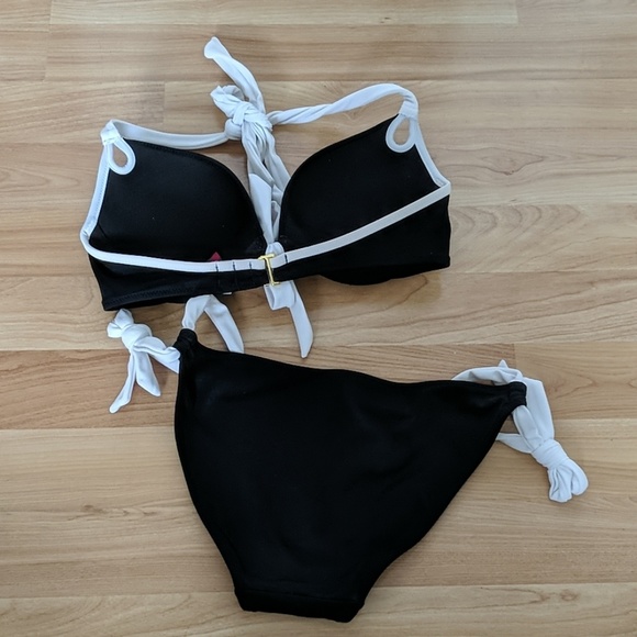 Victoria's Secret 2 Piece Bikini 32C XS - Picture 2 of 4